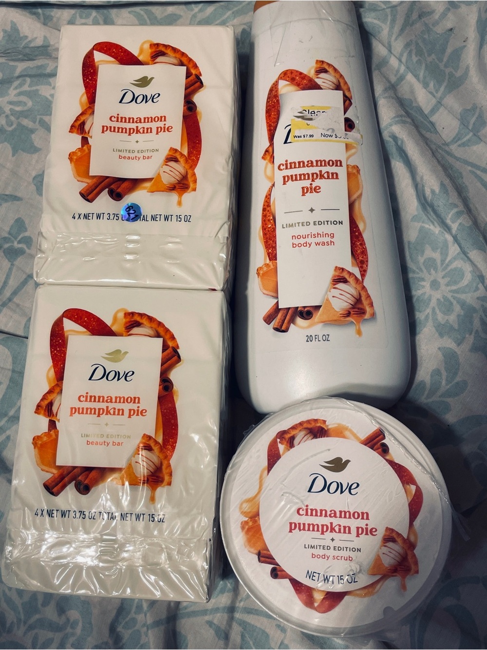 10 Dove Cinnamon Pumpkin Pie- 1 Body Wash, 1 Body Scrub, 8 Beauty Bar soap